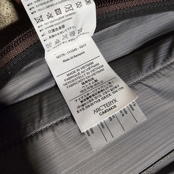 Arc'teryx Blade 20 Maroon Backpack - Picture 8 of 10